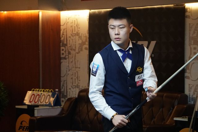 部分看台两 部分看台两