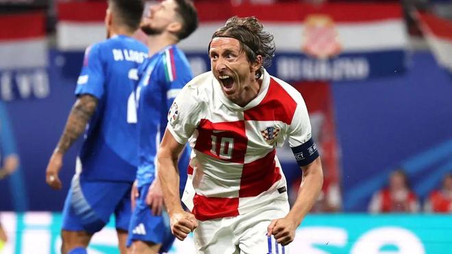 继续在绿茵 继续在绿茵