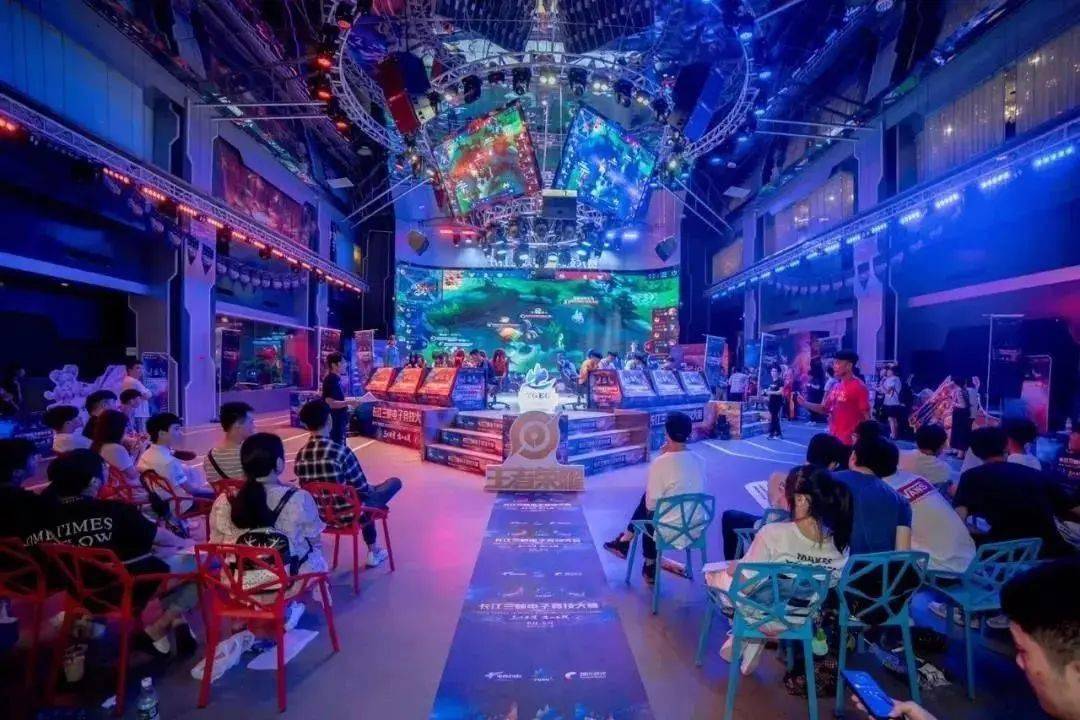 展现出强烈 展现出强烈