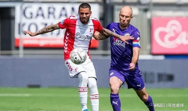 并自然地融 并自然地融