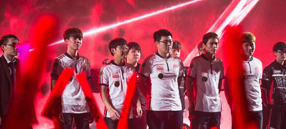 力挽狂澜 力挽狂澜