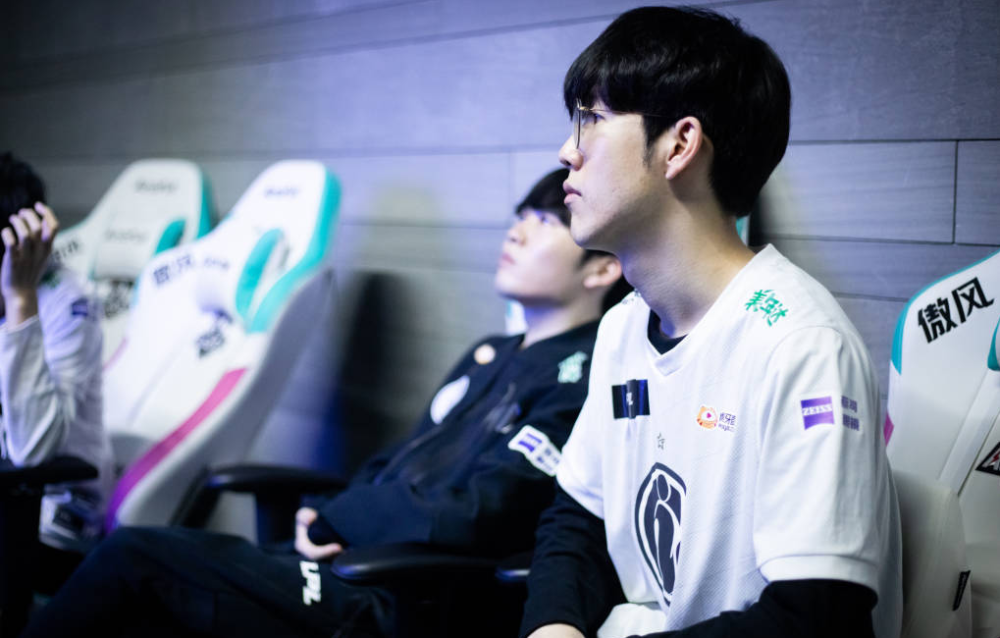 必须严格遵 必须严格遵