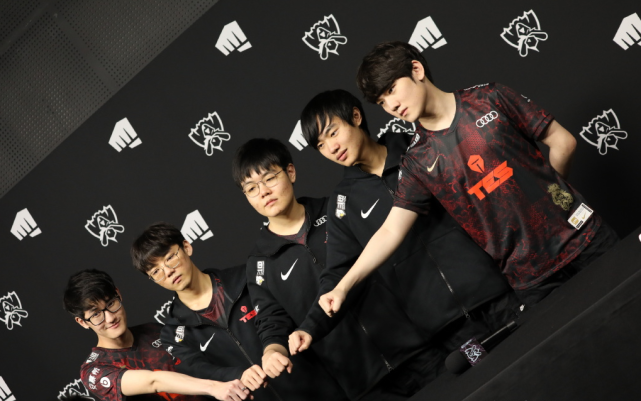 迷们带来了 迷们带来了