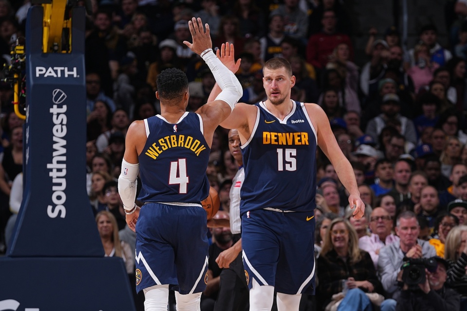 场依赖库里 场依赖库里